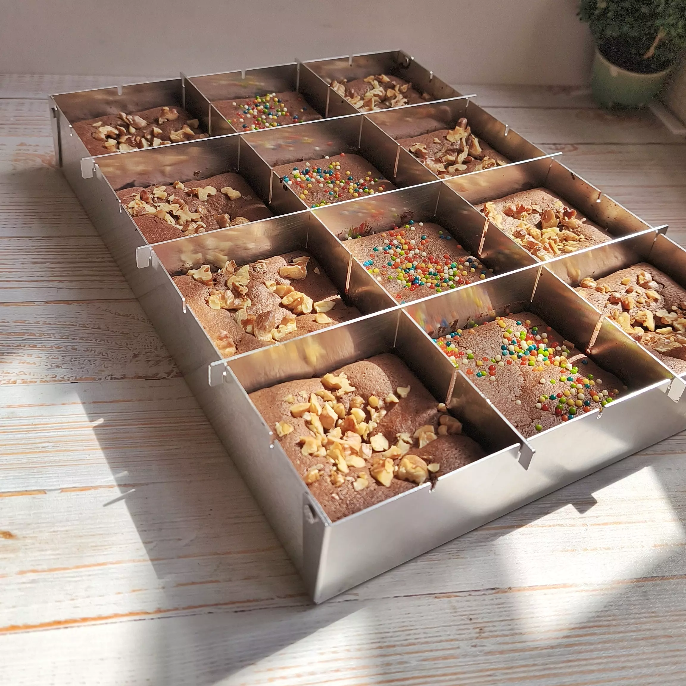 Molde Brownie 21 x 28 cm CYBER - Imagen 11